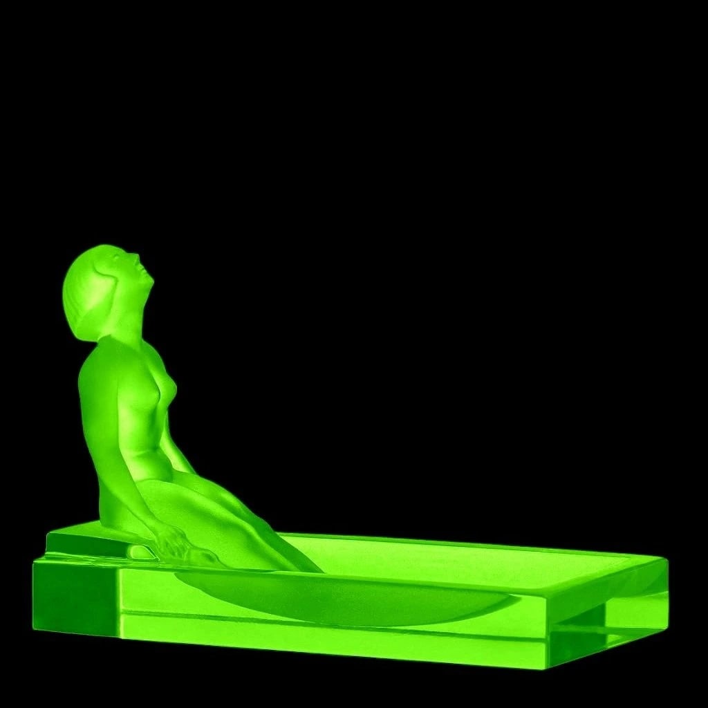 Art Deco Rare Green Uranium Glass Collectible Bowl 1930' H.Hoffmann: Art Deco Green Uranium Glass Bowl. A truly beautiful piece that glows wonderfully under UV light. This bowl was made in Bohemia using original antique molds from the 1930s. It features breathtaking, h
