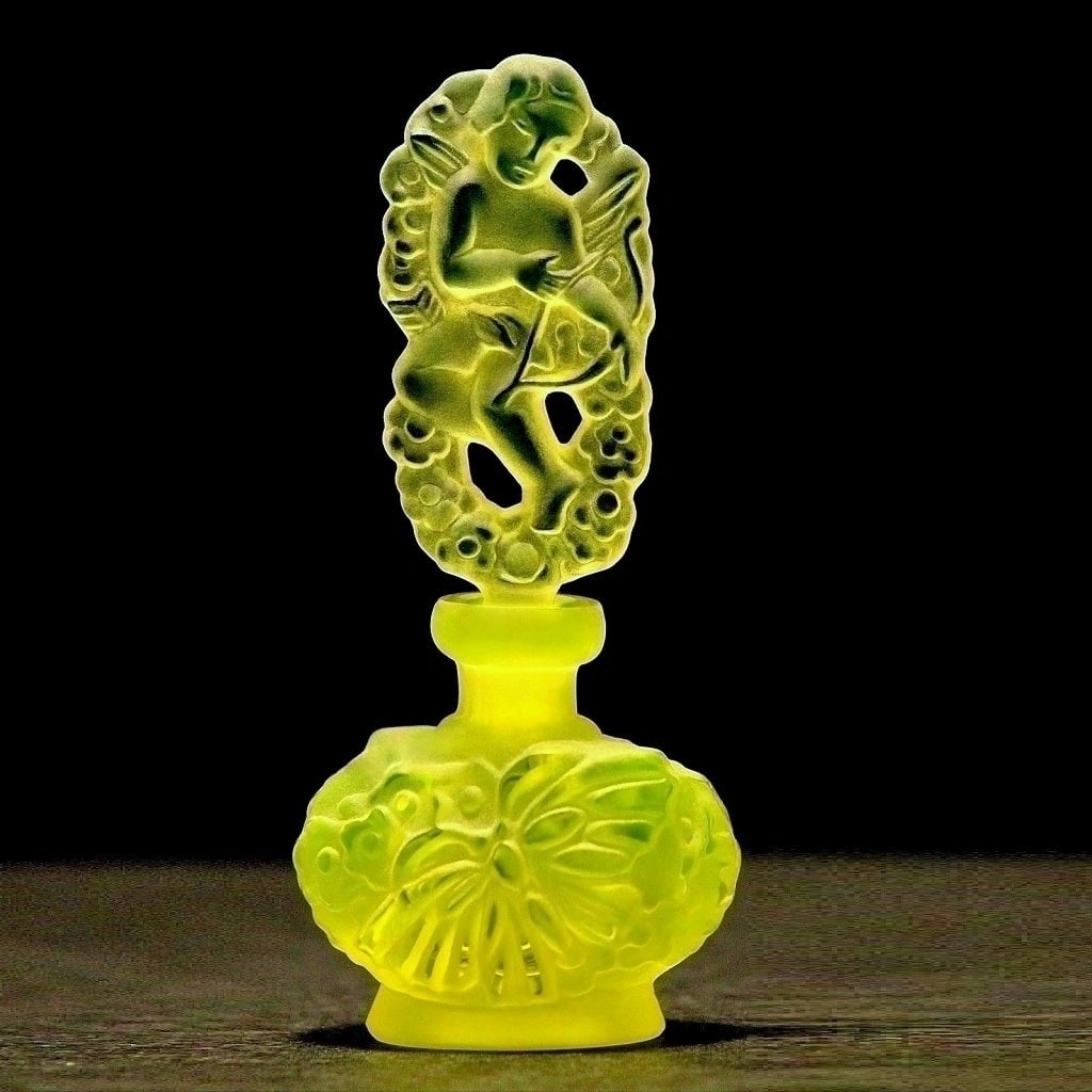 Art Deco 1930' Collectible Perfume Bottle ' Angel of Love & Butterfly ' Bohemian Uranium Glass: Top Quality Art Deco Vaseline Uranium Glass Perfume Bottle. This piece was made in Bohemia from ORIGINAL antique molds that were used during the 1930's - 1939's. It is breathtaking high quality satin 