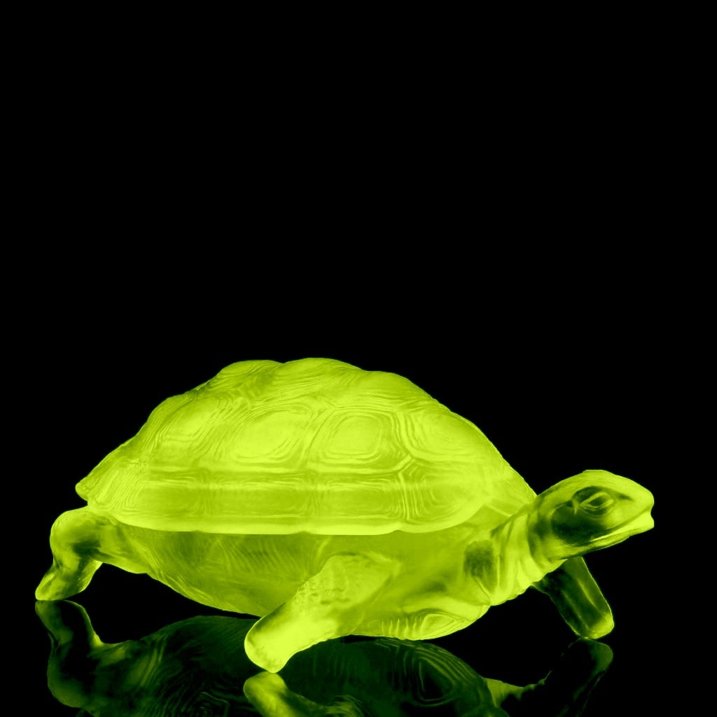 Jewelry Box ' Turtle ' Art Deco Vaseline Uranium Glass 1930' H. Hoffmann: Jewelry Box - Vaseline Uranium Glass. Really nice piece that glows beautifully under uv light. This piece was made in Bohemia from ORIGINAL antique molds that were used during the 1930's - 1939's. It 