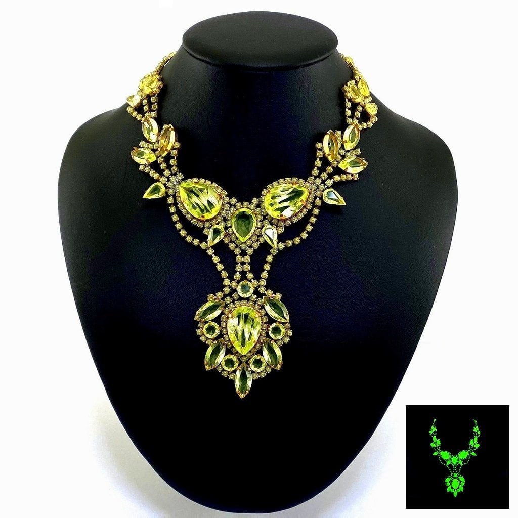 Art Deco Vaseline Uranium Glass Vintage Necklace: Really nice piece that glows beautifully under UV light. All the stones in this necklace are from uranium glass. Made in Czechoslovakia. Dimensions: Measures 18" including extender and clasp. Adjustab