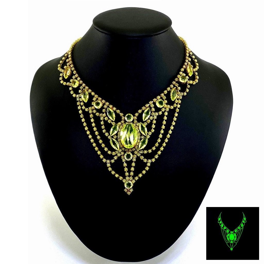 Art Deco Vaseline Uranium Glass Vintage Necklace: Really nice piece that glows beautifully under UV light. All the stones in this necklace are from uranium glass. Made in Czechoslovakia. Dimensions: Measures 20 1/2" including extender and clasp. Adju