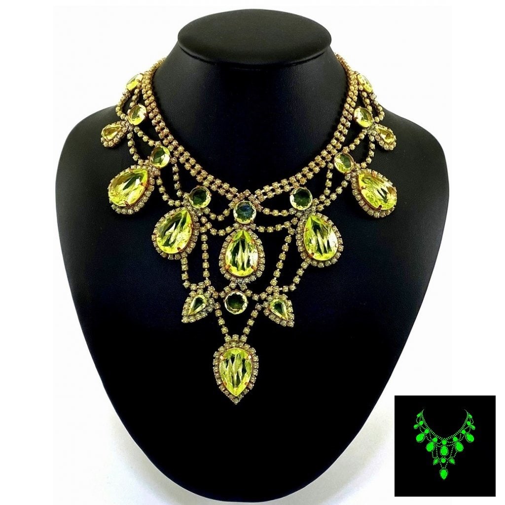 Art Deco Vaseline Uranium Glass Vintage Necklace: Really nice piece that glows beautifully under UV light. All the stones in this necklace are from uranium glass. Made in Czechoslovakia. Dimensions: Measures 20" including extender and clasp. Adjustab