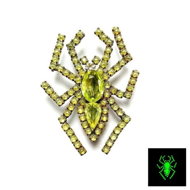 Vintage Vaseline Uranium Glass ' Spider ' Brooch Pin: Really nice piece that glows beautifully under UV light. All the stones in this brooch are from uranium glass. Made in Czechoslovakia. Dimensions: Height: 2 1/4 '', Width: 2 ''. Fast delivery time wor