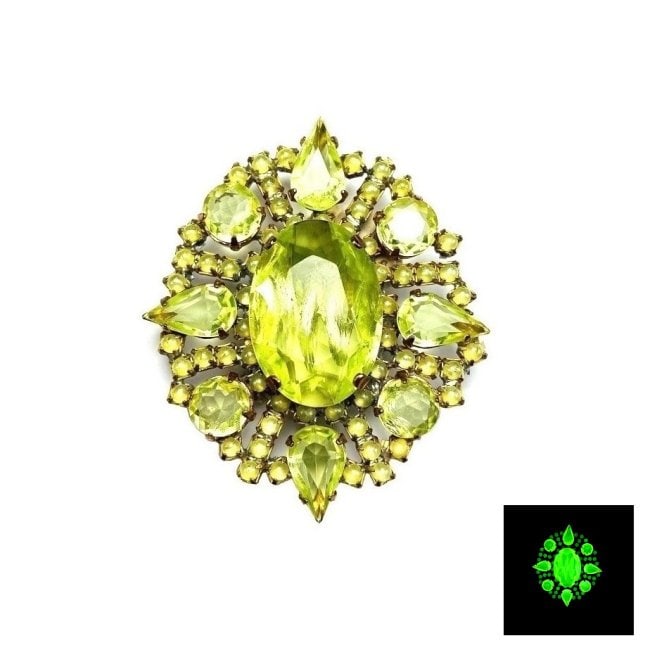 Vintage Vaseline Uranium Glass Vintage Brooch Pin: Really nice piece that glows beautifully under UV light. All the stones in this brooch are from uranium glass. Made in Czechoslovakia. Dimensions: Height: 2 1/4 '', Width: 2 ''. Fast delivery time wor