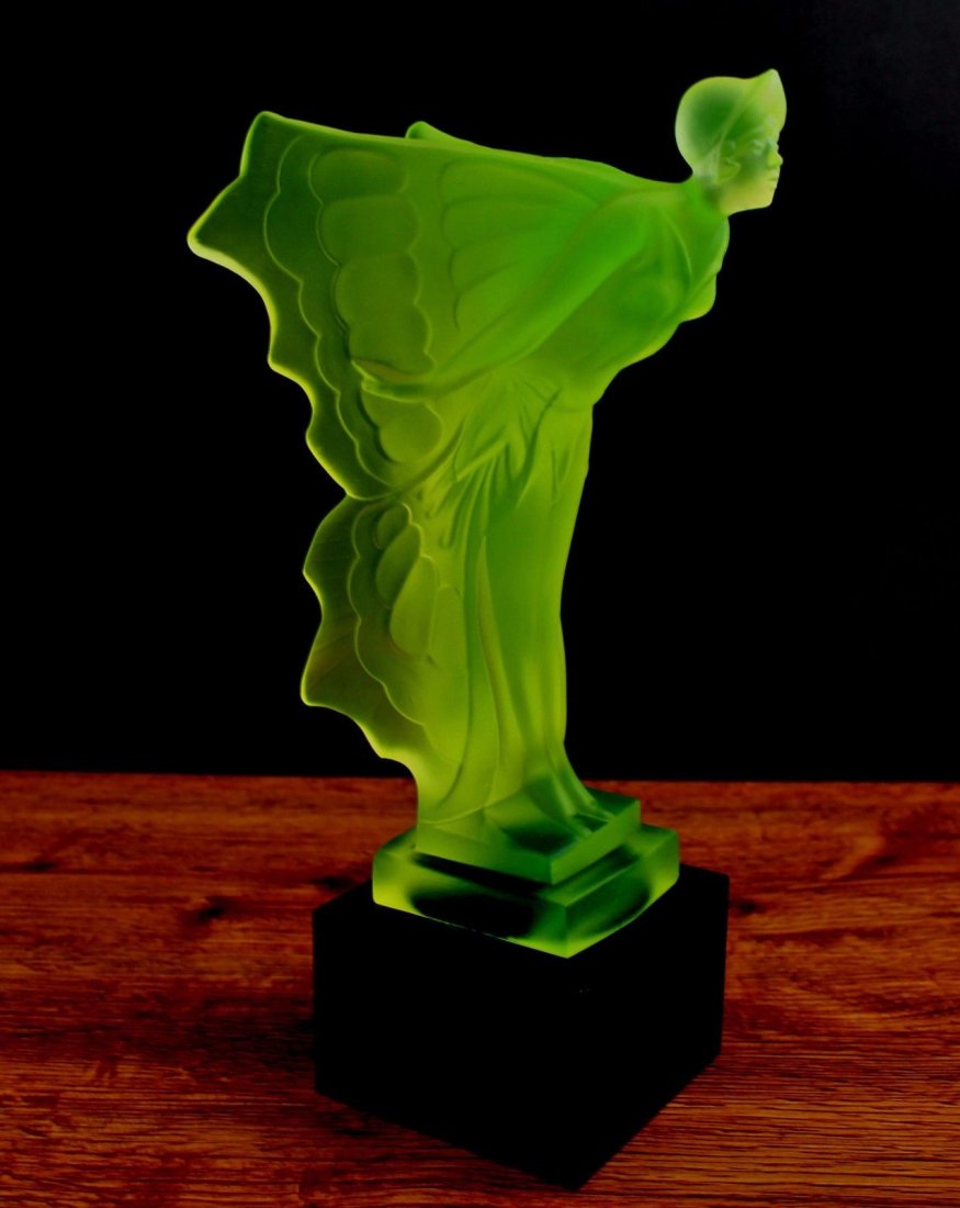 French Art Deco Bohemian Glass Car Mascot Ca. 1930 (1 of 5)