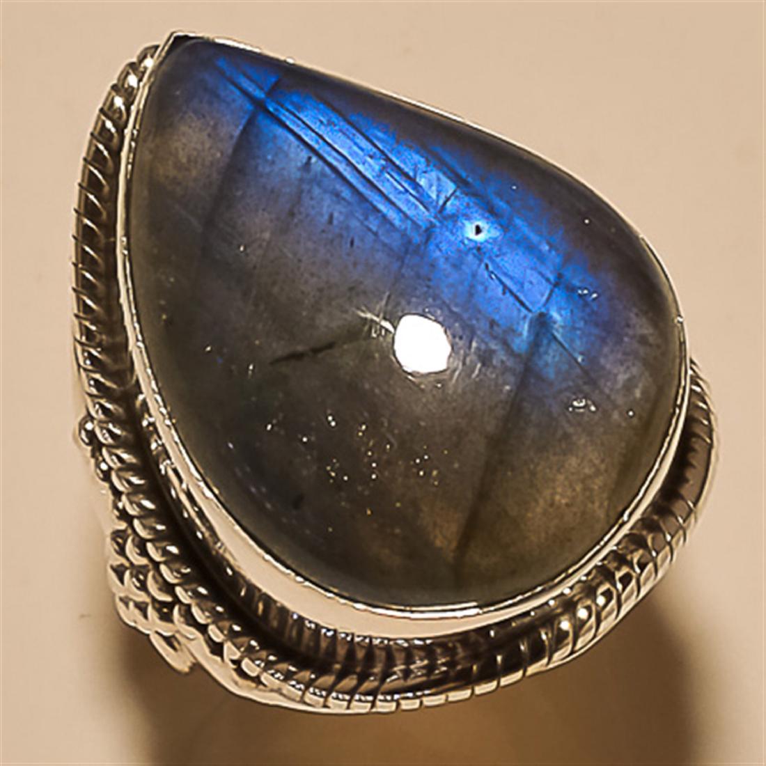 Labradorite RING Solid Sterling Silver: Labradorite RING Solid Sterling Silver Length:1inch Weight:10gram Size:9 #R-033