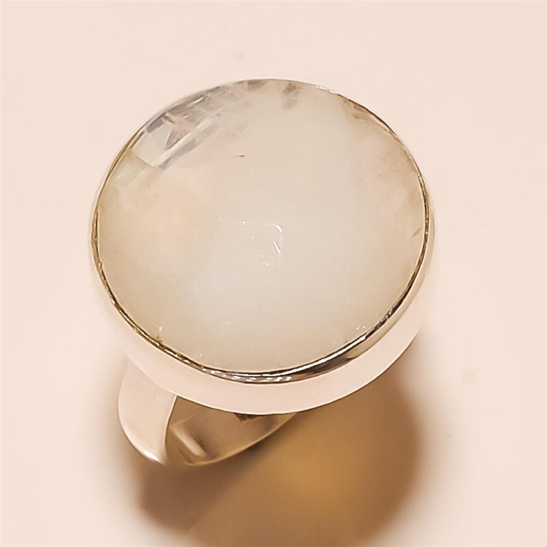 Moonstone RING Solid Sterling Silver: Moonstone RING Solid Sterling Silver Length:0.8inch Weight:8gram Size:6.75 #R-283