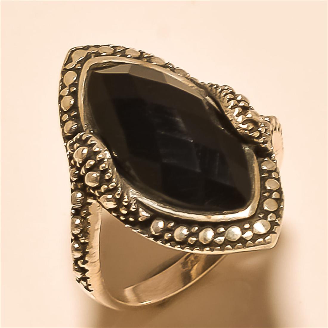 Black Spinel RING Solid Sterling Silver: Black Spinel RING Solid Sterling Silver Length:1inch Weight:6gram Size:9 #R-159