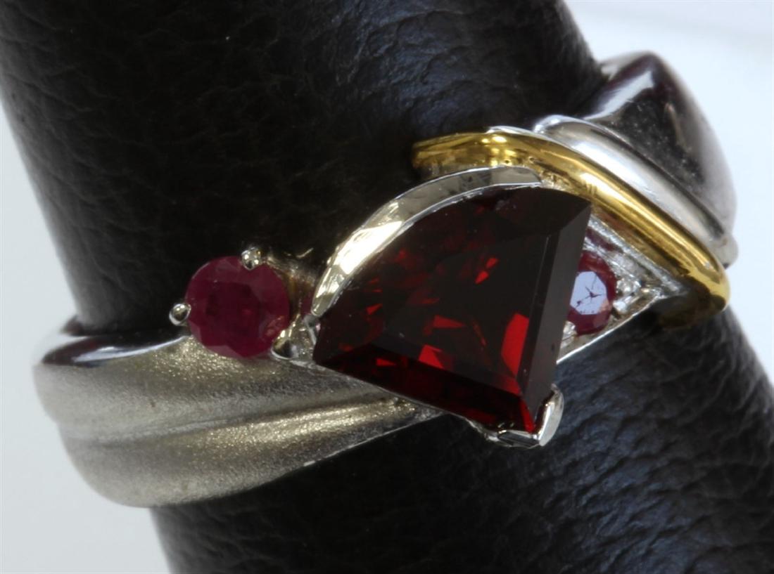 Sterling Silver .925 Garnet W/ Ruby Ring Two Toned: Sterling Silver .925 Garnet W/ Ruby Ring Two Toned
