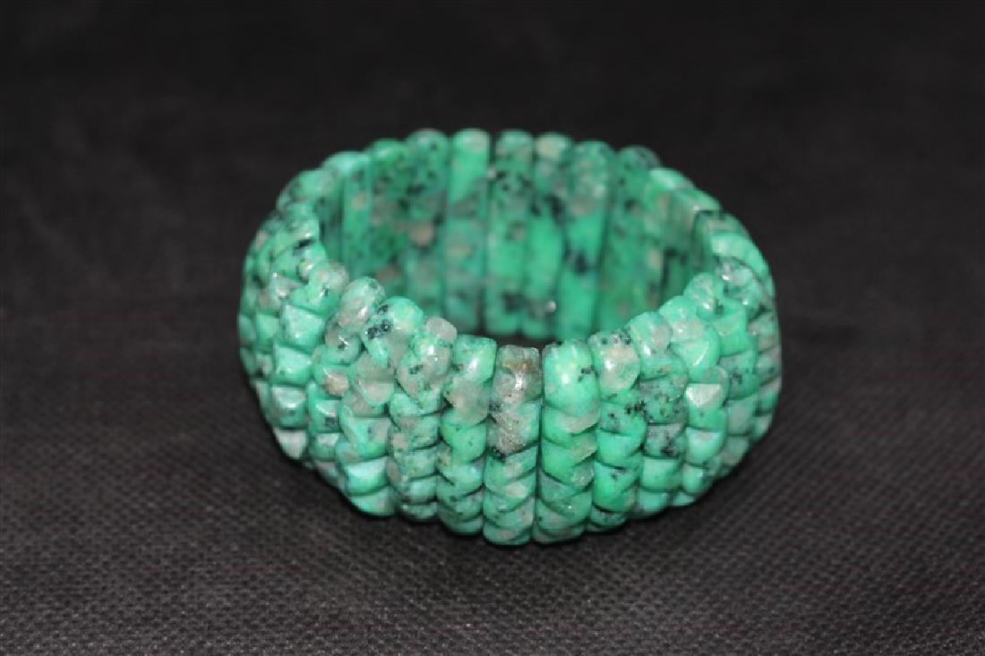 Carved Kiwi Emerald Dyed Color Wavy Bracelets: Carved Kiwi Emerald Dyed Color Wavy Bracelets #IGVR1148