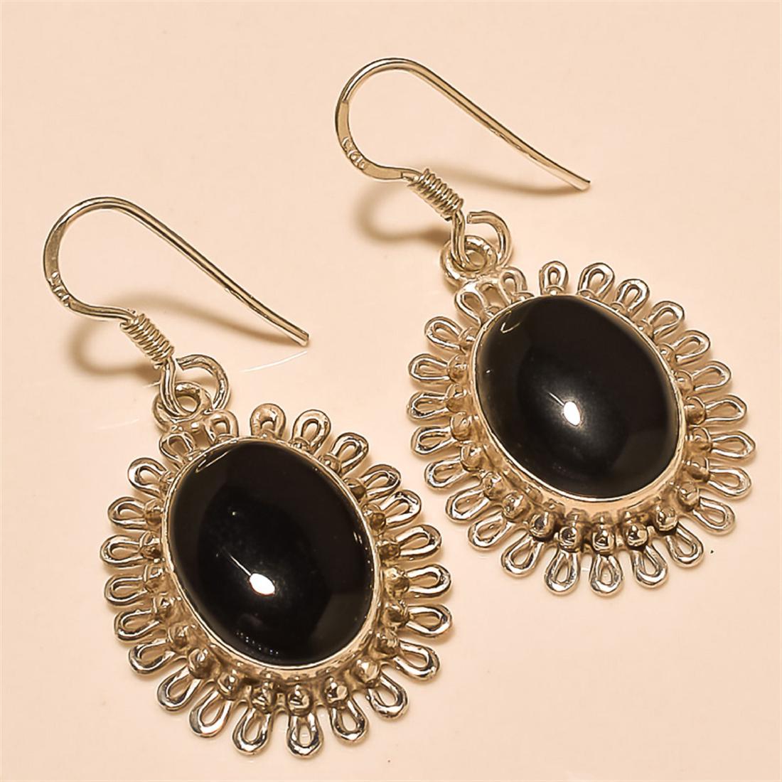 Black Spinel Earring Solid Sterling Silver: Black Spinel Earring Solid Sterling Silver Length:1.5 inch Weight:9 gram #E-070