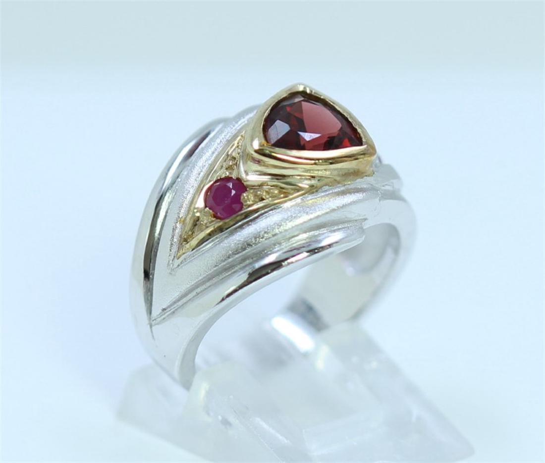 Sterling Silver .925 Garnet/Ruby Ring: Sterling Silver .925 Garnet/Ruby Ring #SL031