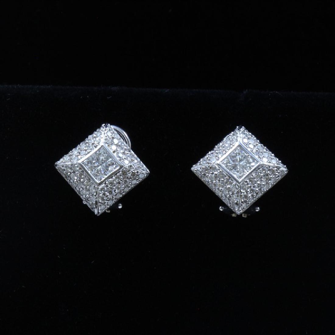 18K White Gold And Diamond Earring Round Shape: 18K White Gold And Diamond Earring Round Shape Diamond-1.49ct Princess Shape Diamond(invisible Setting)-0.60ct Weight-7.49grams/Diamond Color: E-F /Diamond Clarity: VVS/Style#: LQ379E/Item No : 34180