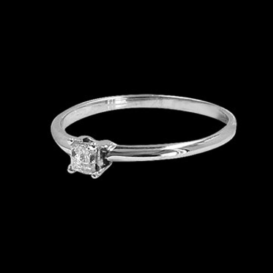 0.16CT NATURAL DIAMOND 14K WHITE GOLD RING: 14K WHITE GOLD NATURAL DIAMOND RING:1.23 GRAMS/DIAMOND:0.16CT//#GVR1088 **Artfully crafted in 14k white gold, this 0.16ct Princess Cut Diamond Solitaire sparkles dynamically. A stone of mental and psy