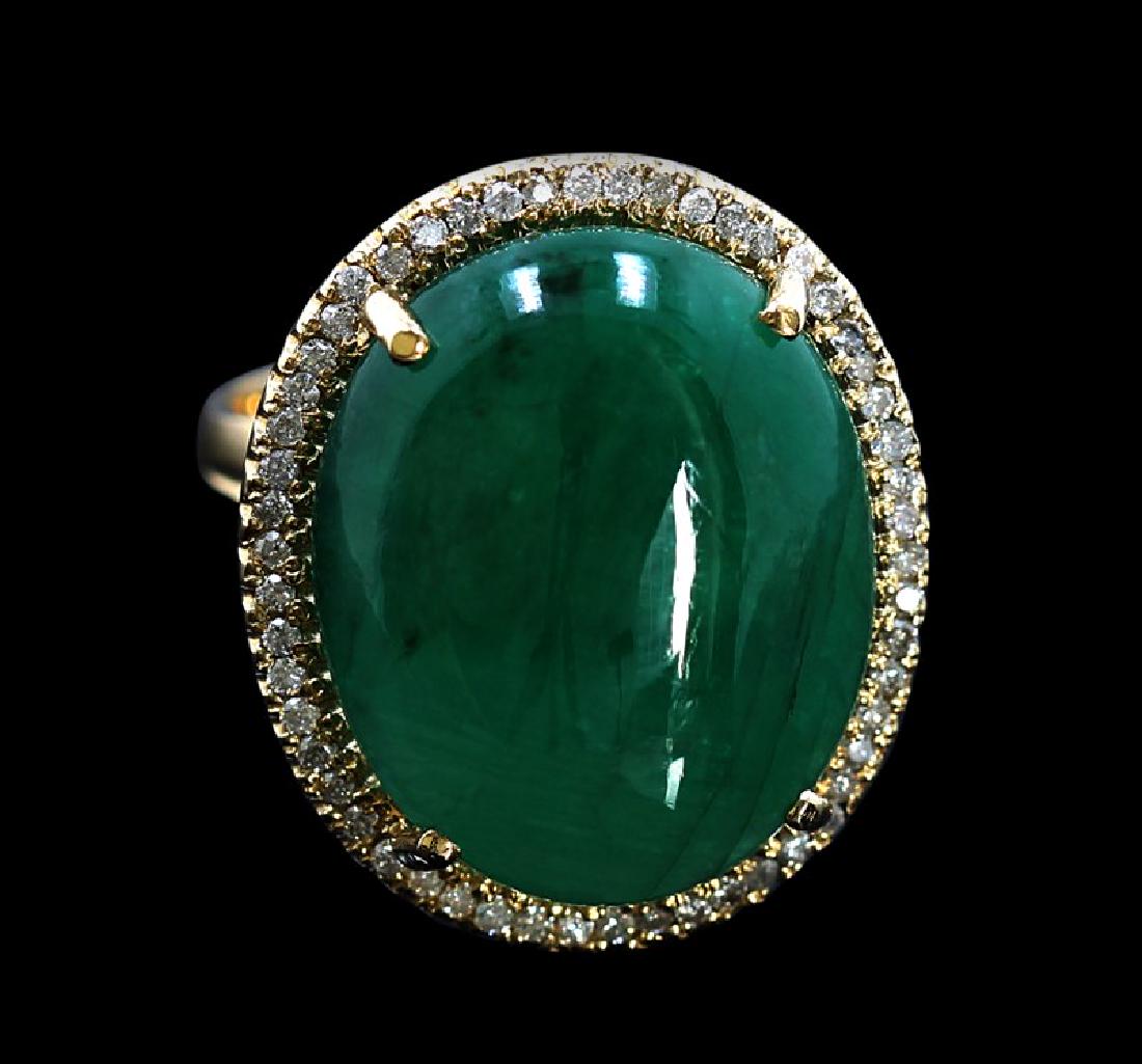 21.04ct Emerald 14K White Gold Ring: 14K W/G RING :6.89 GRAMS / EMERALD :21.04CT / DIAMOND :0.49CT /#GVR1478
