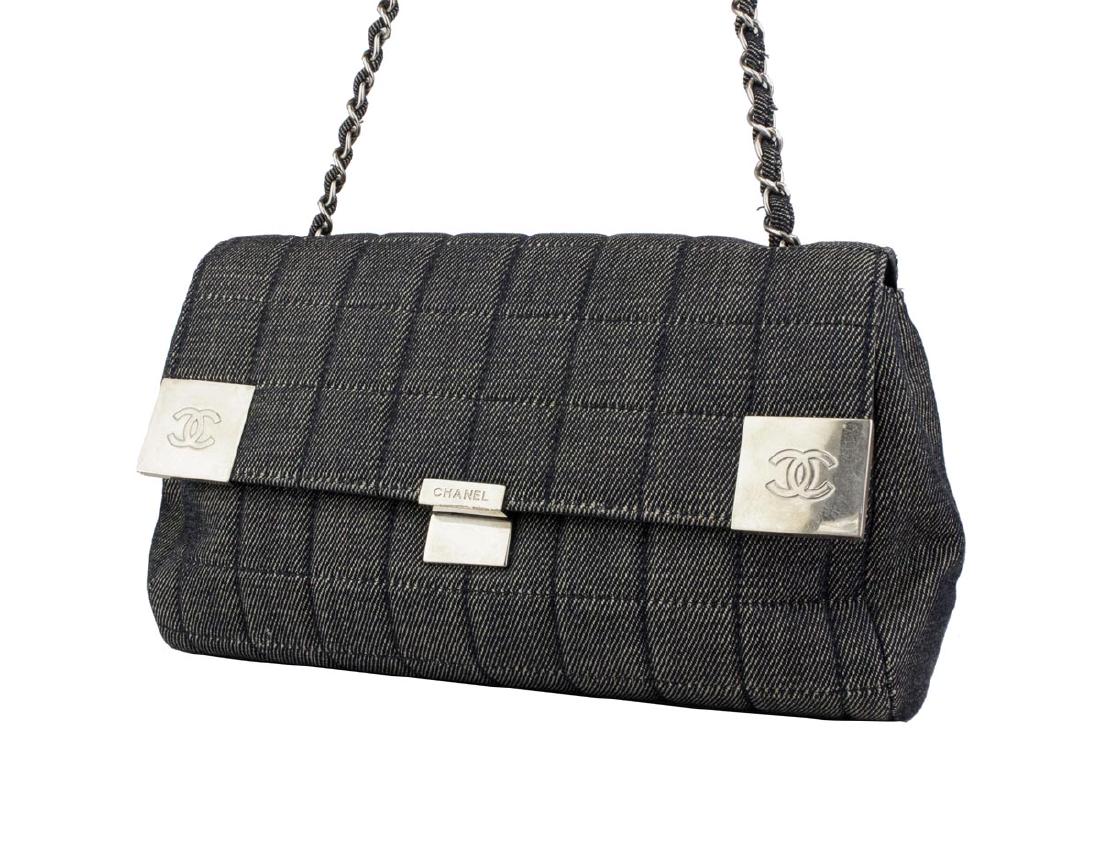 Chanel Black Denim Chocolate Bar Flap Shoulder Bag: Chanel Black Denim Chocolate Bar Flap Shoulder Bag Brand : Chanel Serial : 7093607 Condition : Good condition but signs of small scratches and / or stains SIze : 11" x 6.5" x 3 " Inch (Legth x Height 