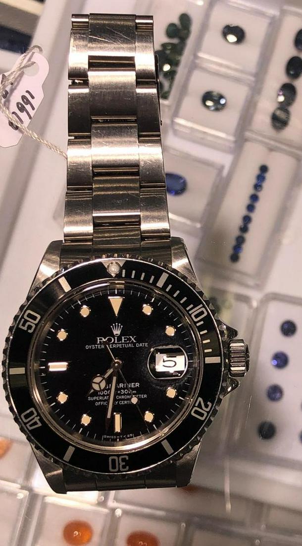 Rolex Submariner 16610 40mm Mens Watch: Rolex Submariner 16610 40mm Mens Watch Gender: Mens Model: Submariner Model No: 16610 Movement: Automatic Case: Stainless Steel Case. Rolex Logo On A Crown. Bezel: Special Time-Lapse Unidirectiona