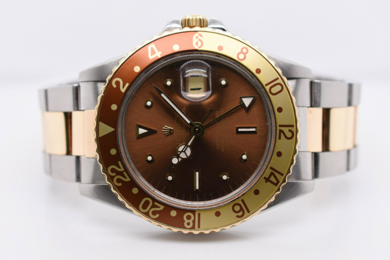 Rolex GMT 1675 40MM: Rolex GMT 1675 40MM Material : S/G Serial / Year : Random Papers : No #AX-A2349