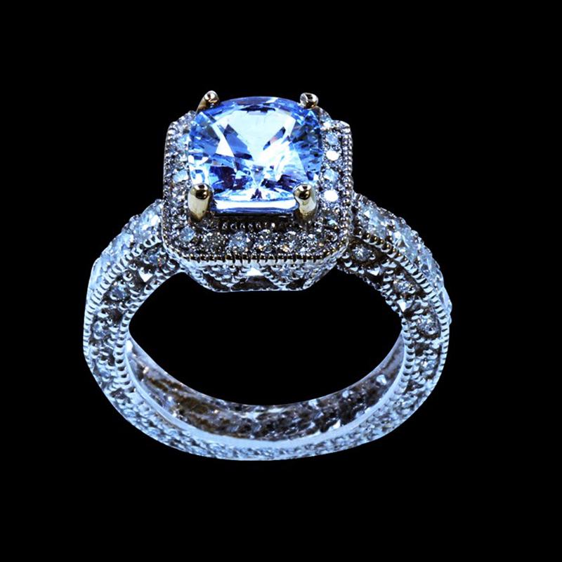 3.18CT NATURAL CEYLON WHITE SAPPHIRE 14K W/G RING: 14K W/G WHITE NATURAL CEYLON SAPPHIRE RING :7.01GRAM /WHITE SAPPHIRE: 3.18CT/DIAMOND RD :1.50CT/#GVR1300 **Brilliantly cast in 14K white gold, this 3.18 carat cushion shape natural Ceylon White Sapphi