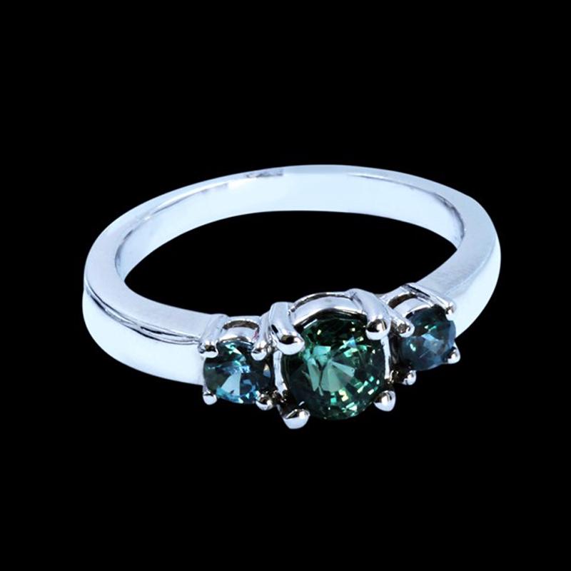 1.30CT NATURAL ALEXANDRITE 14K WHITE GOLD RING: 14K WHITE GOLD NATURAL ALEXANDRITE RING:4.01 GRAMAS/ALEXANDRITE:1.30CT//#GVR1071 **This gorgeous 1.30ct Oval Cut Natural Alexandrite are gemstones of high wisdom and heart energy. Flanked by gleaming
