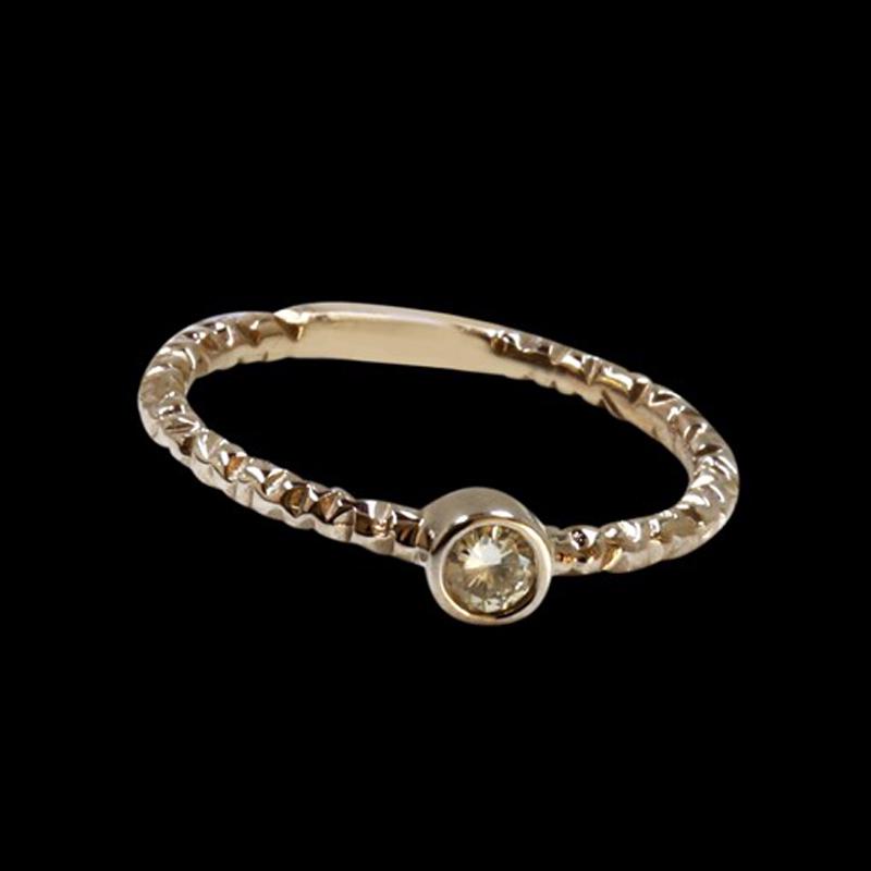 0.13CT NATURAL DIAMOND 14K WHITE GOLD RING: 14K WHITE GOLD NATURAL DIAMOND RING:1.73 GRAMS/DIAMOND:0.13CT/#GVR1077 **Artfully crafted in 14k white gold, this 0.13ct Round Brilliant Cut Bezel Setting Diamond Solitaire sparkles dynamically. A sto