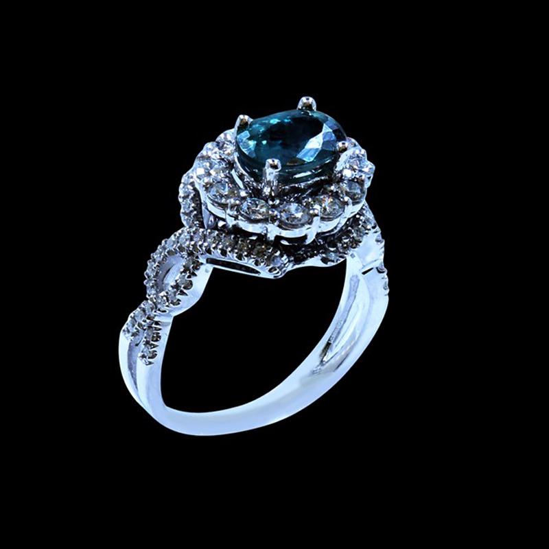 1.74CT NATURAL ALEXANDRITE 18K W/G RING: 18K W/G NATURAL ALEXANDRITE RING: 6.98GM/DIA :0.94CT/ALEXANDRITE :1.74CT/#GVR1377