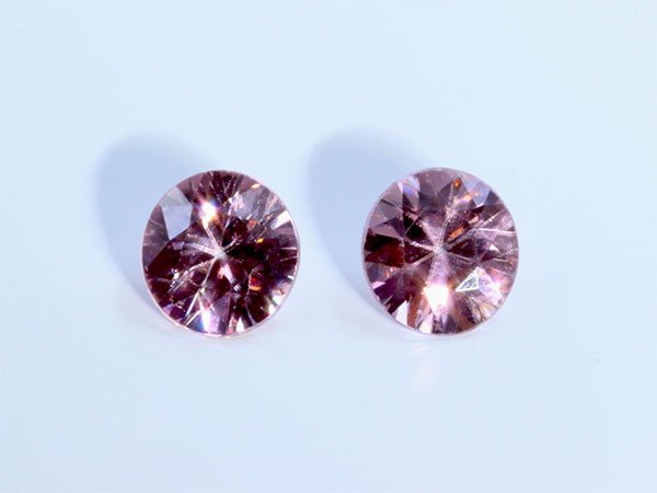 3 ct & up Pink Zircon Round Shaped ctw 3.78 2Pcs: 3 ct & up Pink Zircon Round Shaped ctw 3.78 2Pcs
