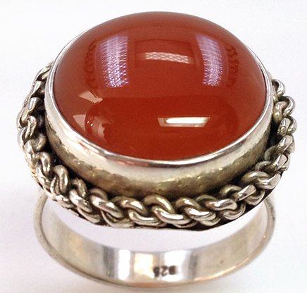 Sterling Silver .925 Carnelian Ring, 8.58g: Sterling Silver .925 Carnelian Ring