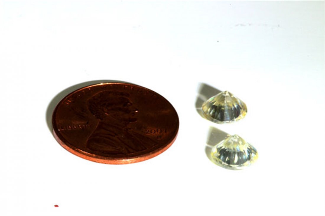 3 ct & up Yellow Zircon Round Shaped ctw 2Pcs: 3 ct & up Yellow Zircon Round Shaped ctw 2Pcs