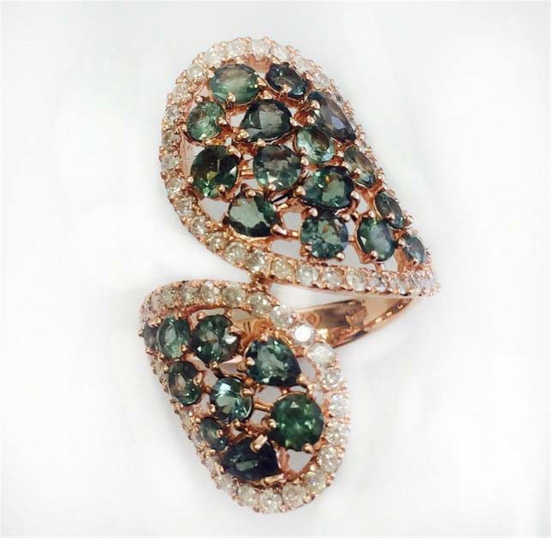 ALEXANDRITE 1.24CT, 14K R/G RING 6.57GRAM / DIAMOND RD: ALEXANDRITE 1.24CT, 14K R/G RING 6.57GRAM / DIAMOND RD 1.22CT