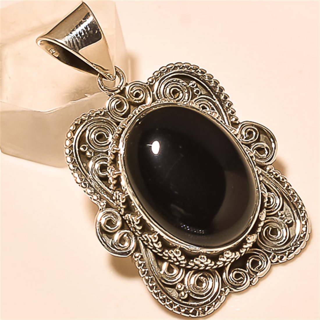 Black Spinel Pendant Solid Sterling Silver: Black Spinel Pendant Solid Sterling Silver Length:1.6 inch Weight:14 gram #P-151