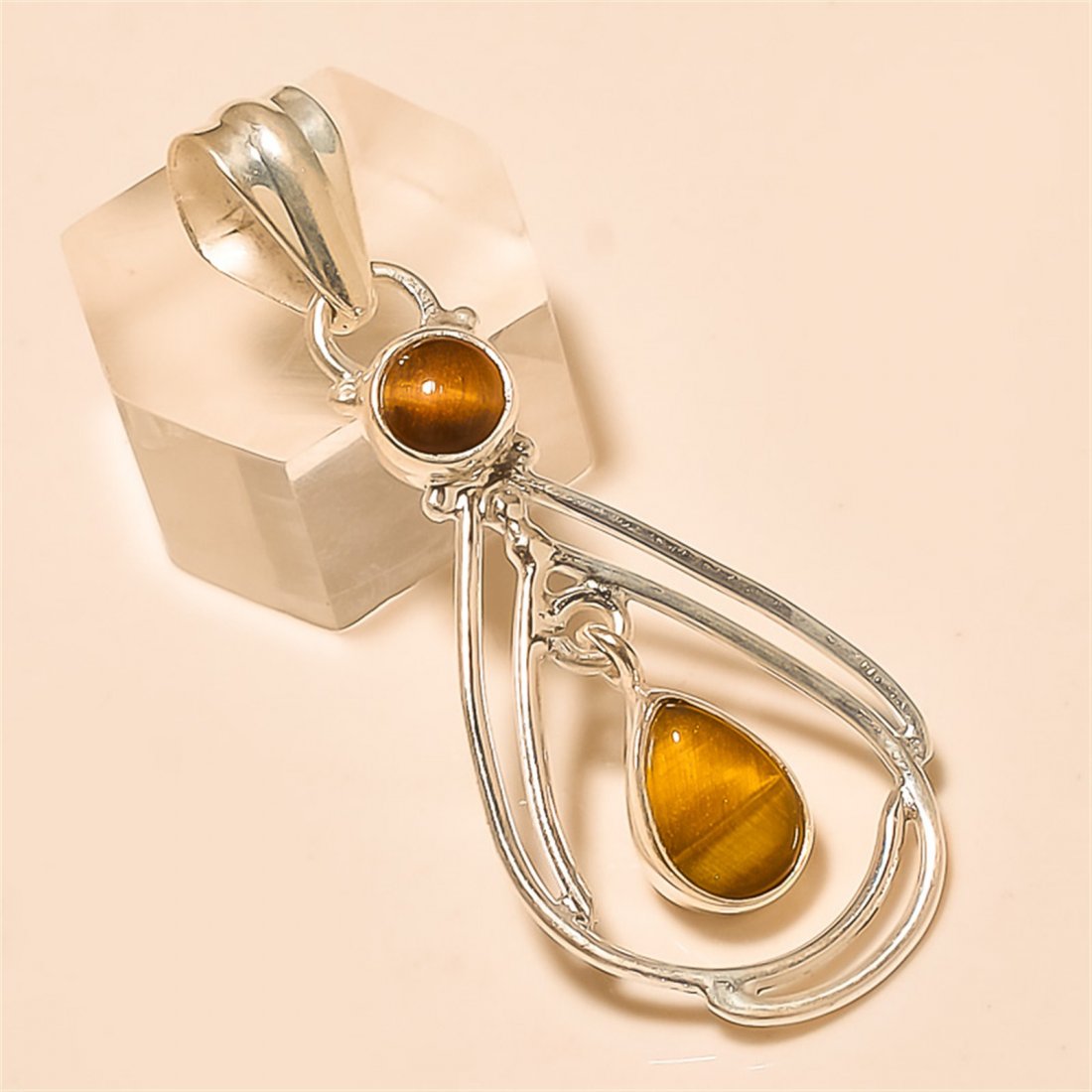 Tiger Eye Pendant Solid Sterling Silver: Tiger Eye Pendant Solid Sterling Silver Length:1.75 inch Weight:5 gram #P-279