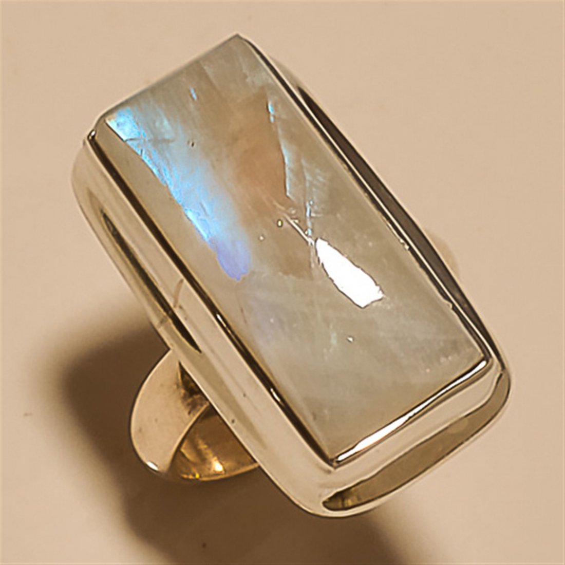 Moonstone RING Solid Sterling Silver: Moonstone RING Solid Sterling Silver Length:1inch Weight:9gram #R-070