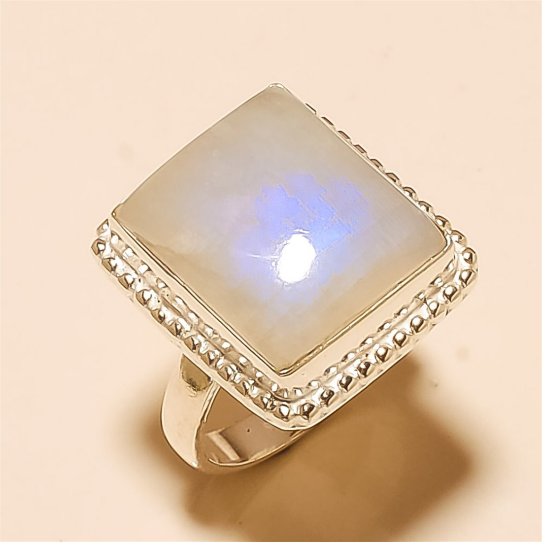 Moonstone RING Solid Sterling Silver: Moonstone RING Solid Sterling Silver Length:0.75inch Weight:8gram #R-128