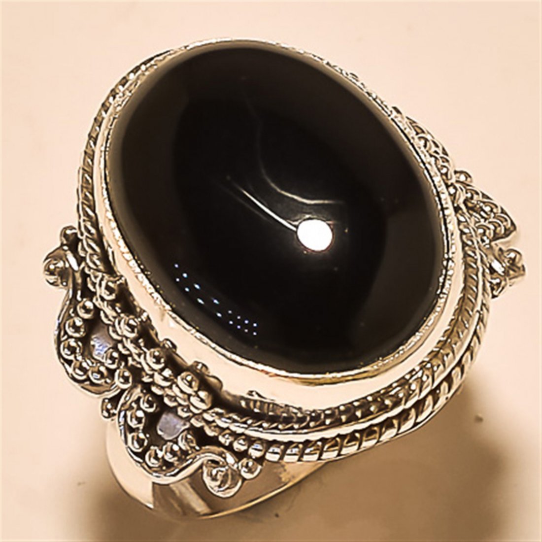 Black Spinel RING Solid Sterling Silver: Black Spinel RING Solid Sterling Silver Length:1inch Weight:11gram #R-046
