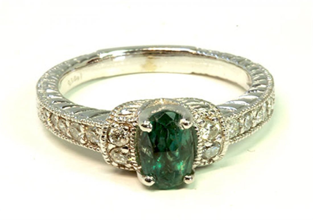 Alexandrite 1.40CT 14K White Gold Ring 5.66 Gram: Alexandrite 1.40CT 14K White Gold Ring 5.66 Gram Diamond 0.34CT