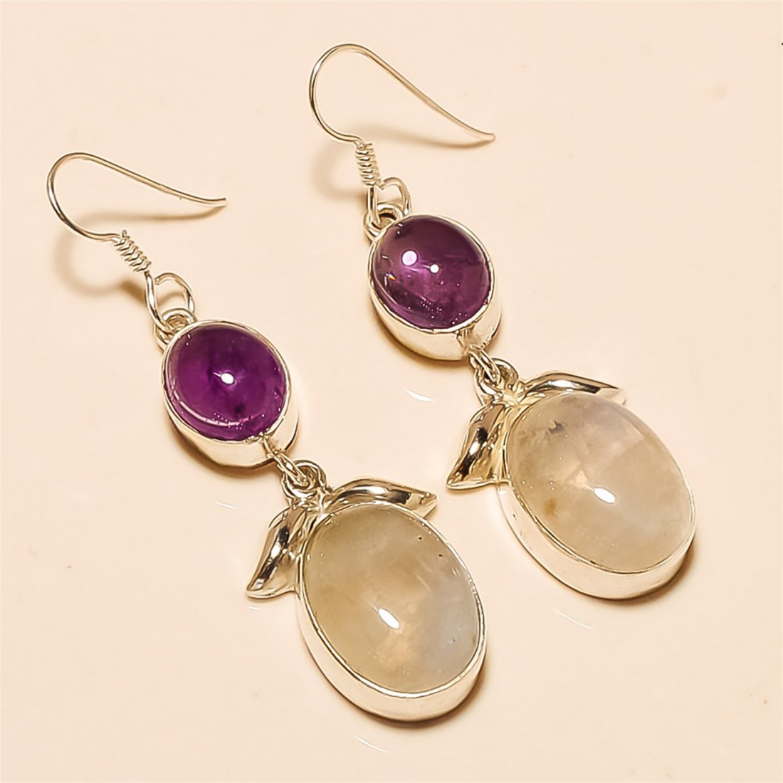 Moonstone/Amethyst Earring Solid Sterling Silver: Moonstone/Amethyst Earring Solid Sterling Silver Length:2 inch Weight:13 gram #E-088