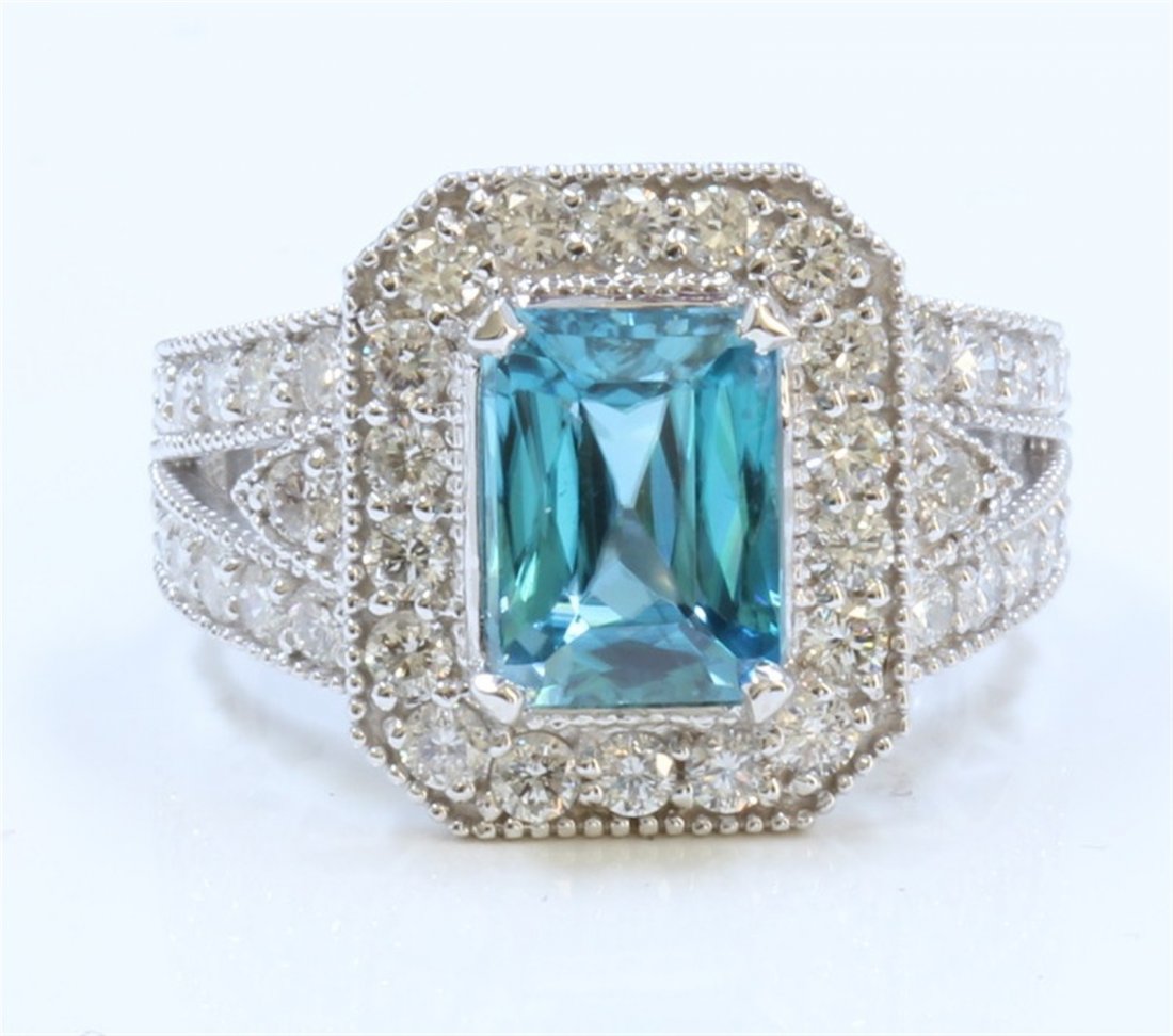 14K WHITE GOLD RING 8.05GRAM DIAMOND 1.37CT BLUE ZIRCON: 14K WHITE GOLD RING 8.05GRAM DIAMOND 1.37CT BLUE ZIRCON 3.55CT