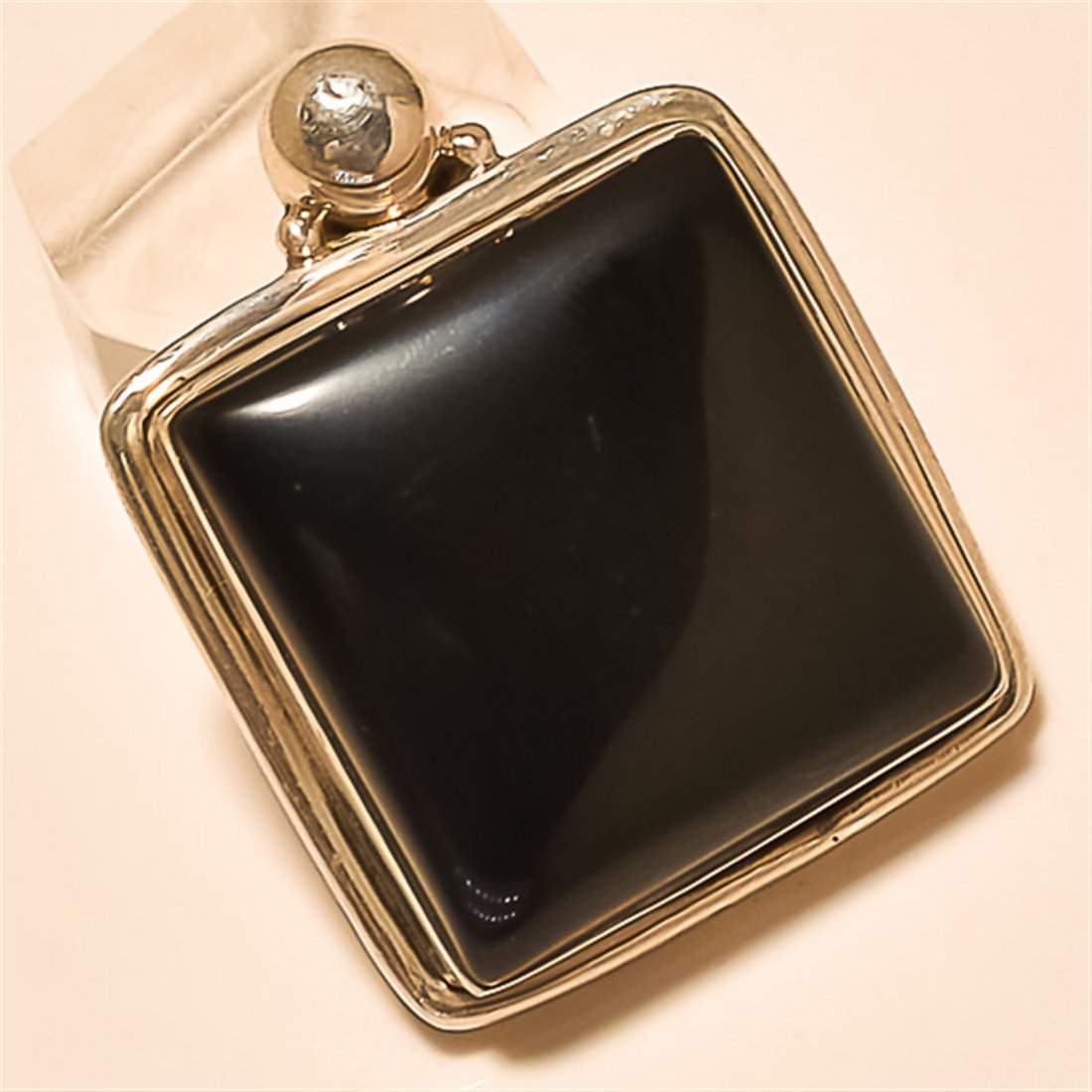 Black Spinel Pendant Solid Sterling Silver: Black Spinel Pendant Solid Sterling Silver Length:1.4 inch Weight:13 gram #P-180