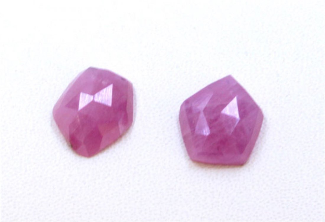 12 ct & up Natural Pink Spinels Pentagon Shaped Loose: 12 ct & up Natural Pink Spinels Pentagon Shaped Loose Stone 2Pcs