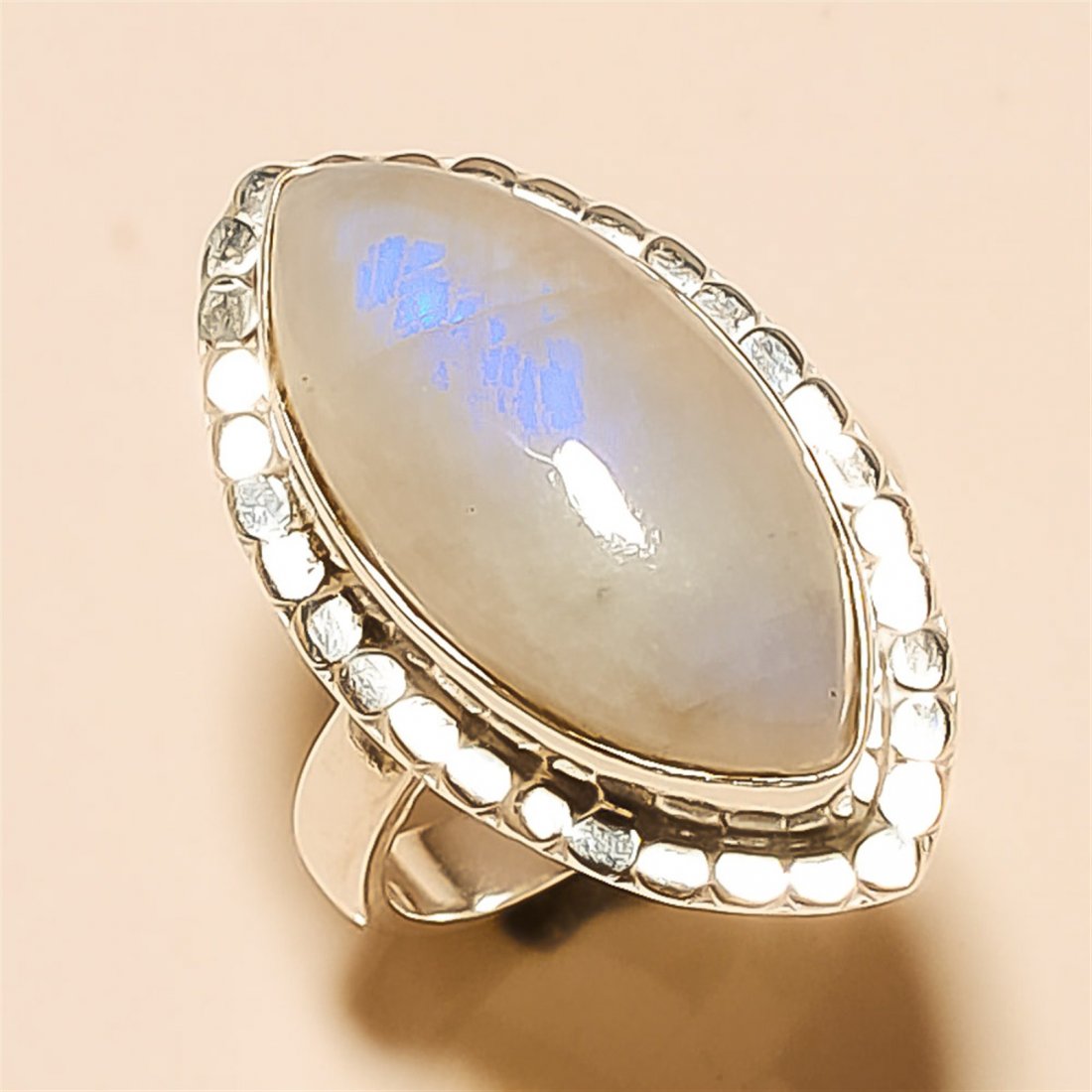 Moonstone RING Solid Sterling Silver: Moonstone RING Solid Sterling Silver Length:1inch Weight:8gram #R-133