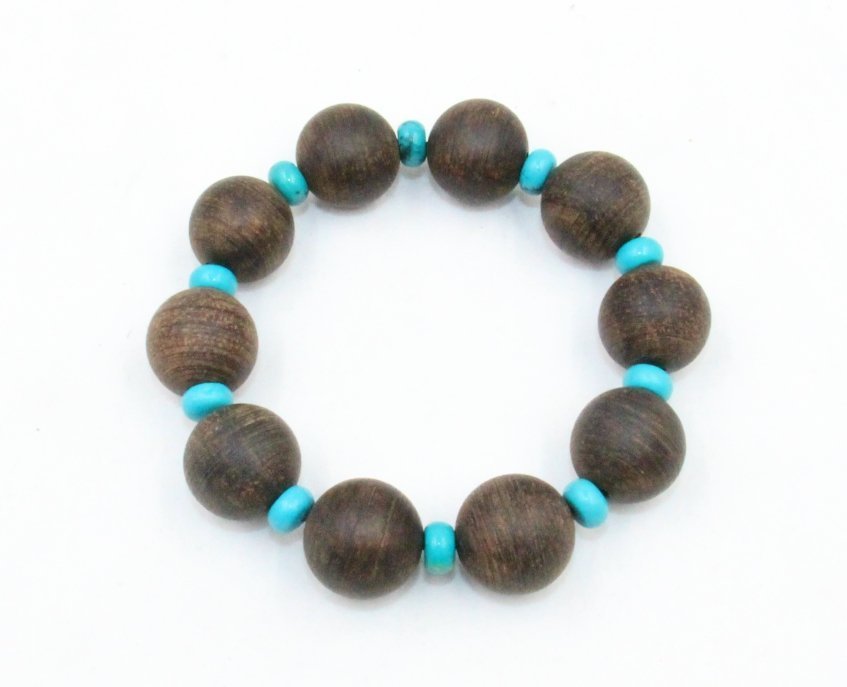 Chinese Chenxiang Bracelet (1 of 4)