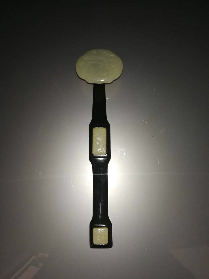 Chinese Green and white Jade Ruyi Scepter (1 of 12)