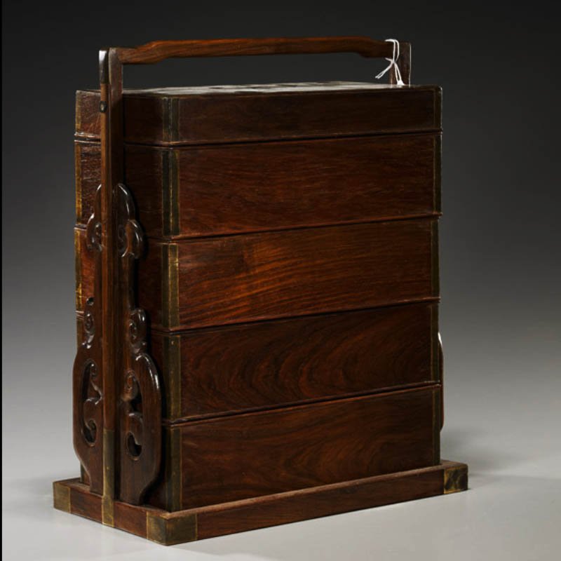 Huanghuali WoodIn the Ming dynasty bamboo pen container: Huanghuali Wood lunch box, China, four layrs with handle..18 cm high