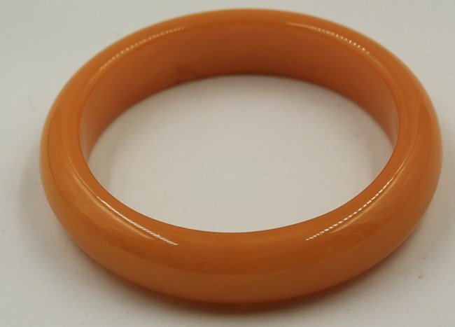 Chinese Amber Bracelet (1 of 3)