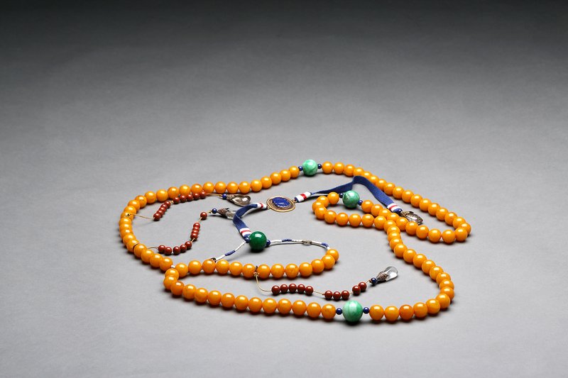 China Amber Court Necklace (1 of 3)