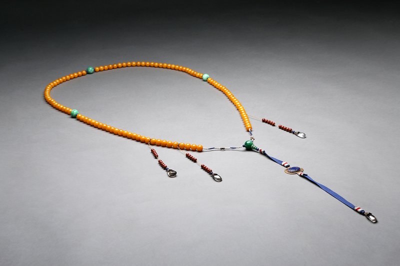 China Amber Court Necklace (1 of 4)