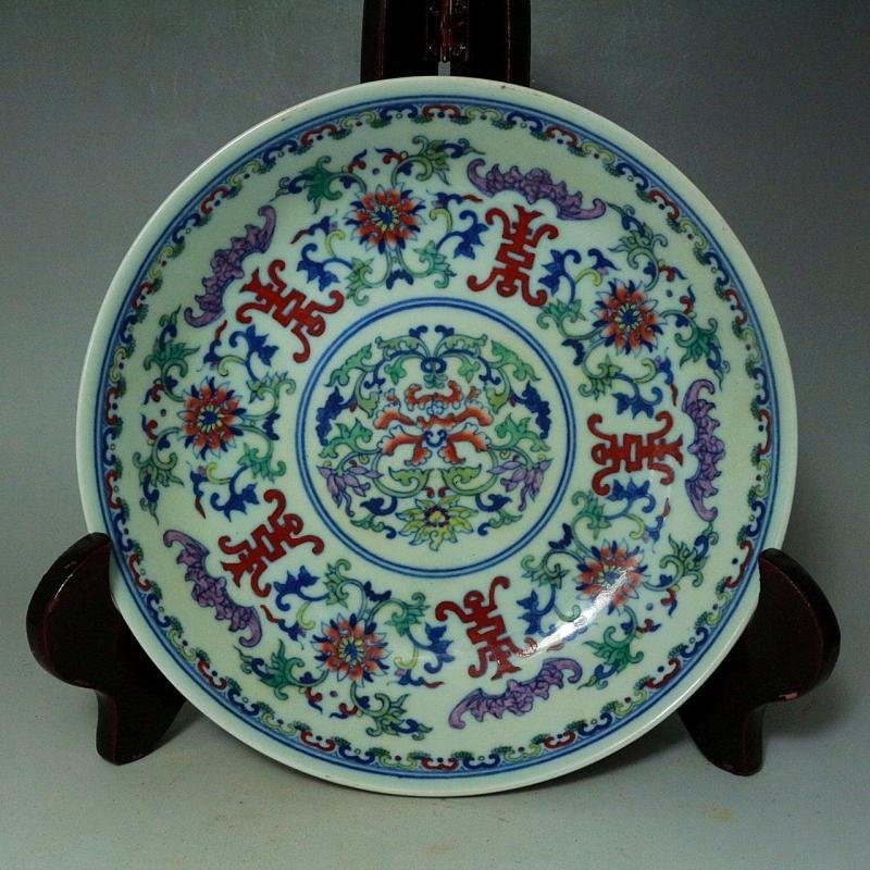 Chinese Dou-T'sai Dish: Painted with shou characters in the center, repeated on the exterior, base with seal mark,D: 20CM