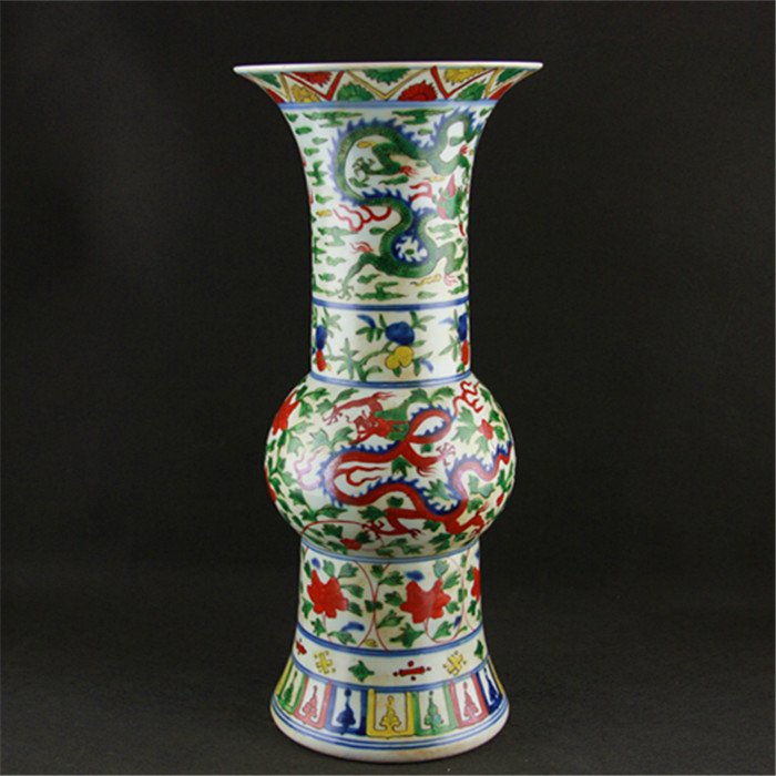 Ming Colourful Vase (1 of 4)