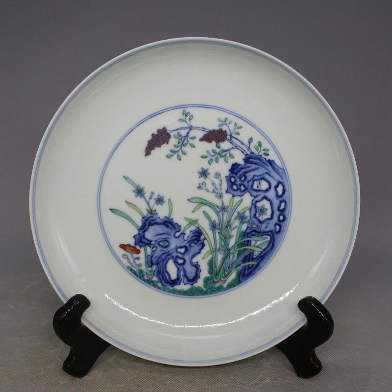 Chinese Doucai Porcelain Plate (1 of 5)
